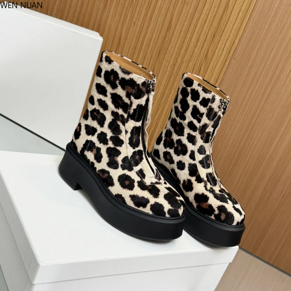 Leopard print platform short boots for women autumn-winter new style round toe classic moccasin boots fashionable and versatile.