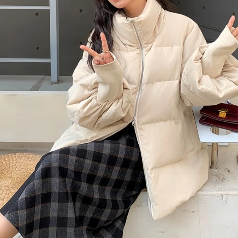 2025 Cappotto invernale corto e spesso allentato Versione coreana della giacca da donna alla moda in stile pendolare