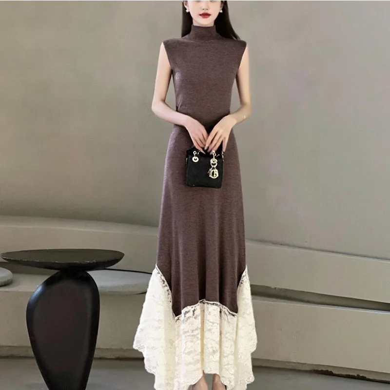 2025, europäischer und amerikanischer Stil, Damenbekleidung, Spitzenspleißstrick, schmale Passform, langes, ärmelloses, elegantes Kleid