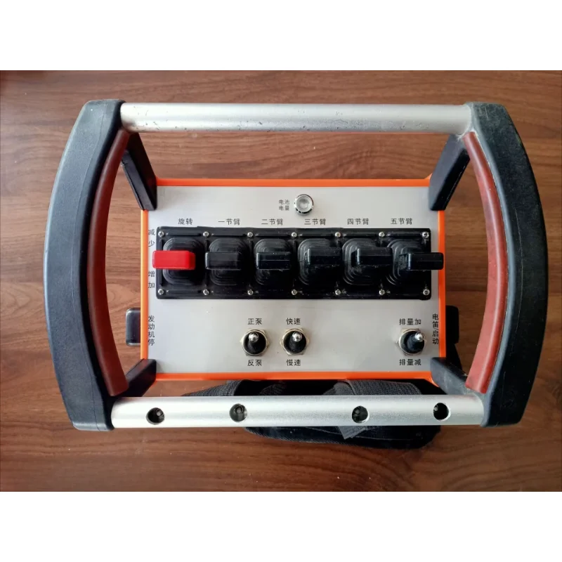 مضخة خرسانة ساني زومليون كوبتزميستر 12 فولت 24 فولت مضخة خرسانة عالية الجودة جهاز تحكم عن بعد لاسلكي للتحكم عن بعد