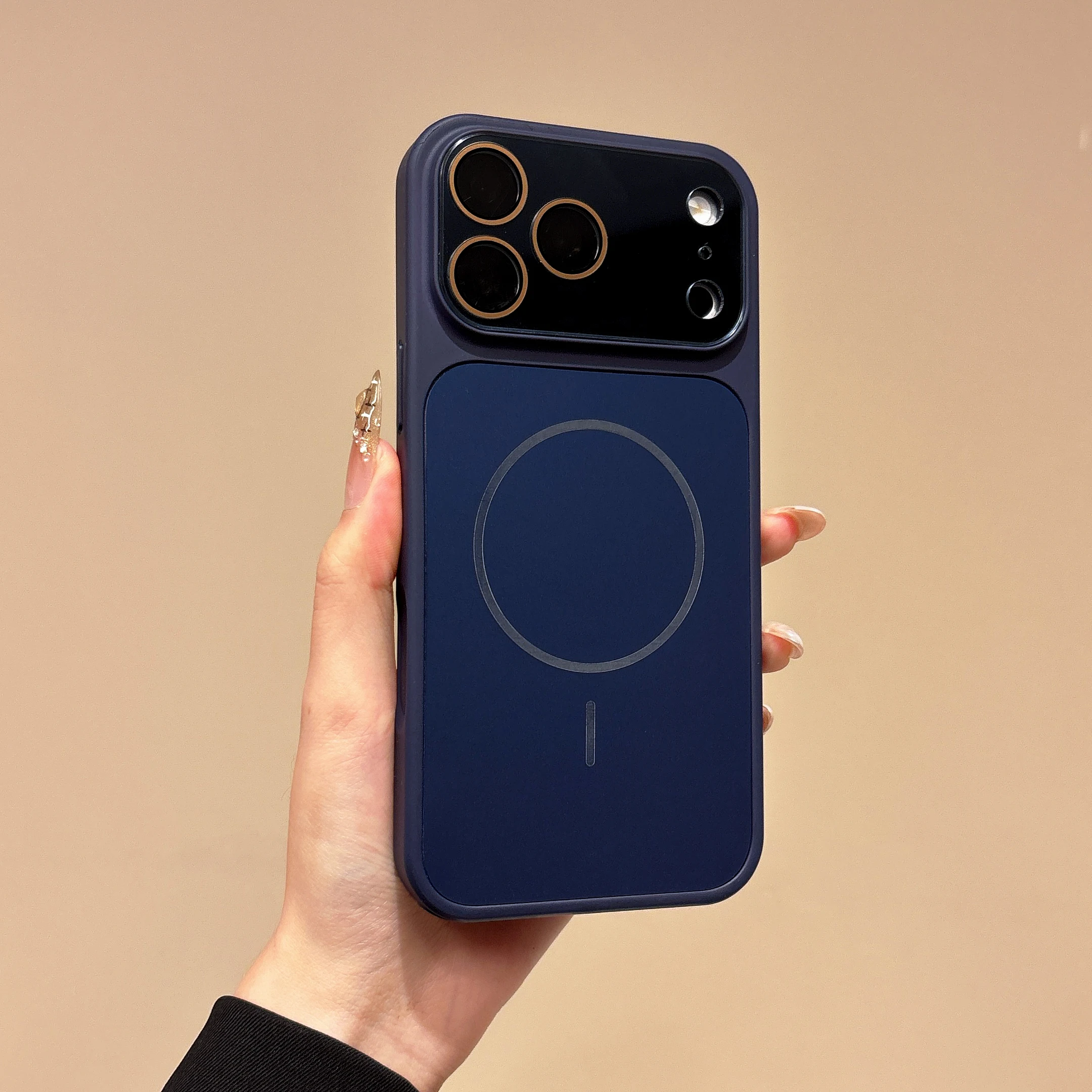 Nouvelle coque de téléphone magnétique à chargement sans fil, sensation de peau colorée, pour iPhone 14 15 16 17 Pro Max, protection de l'appareil photo, dos mat.