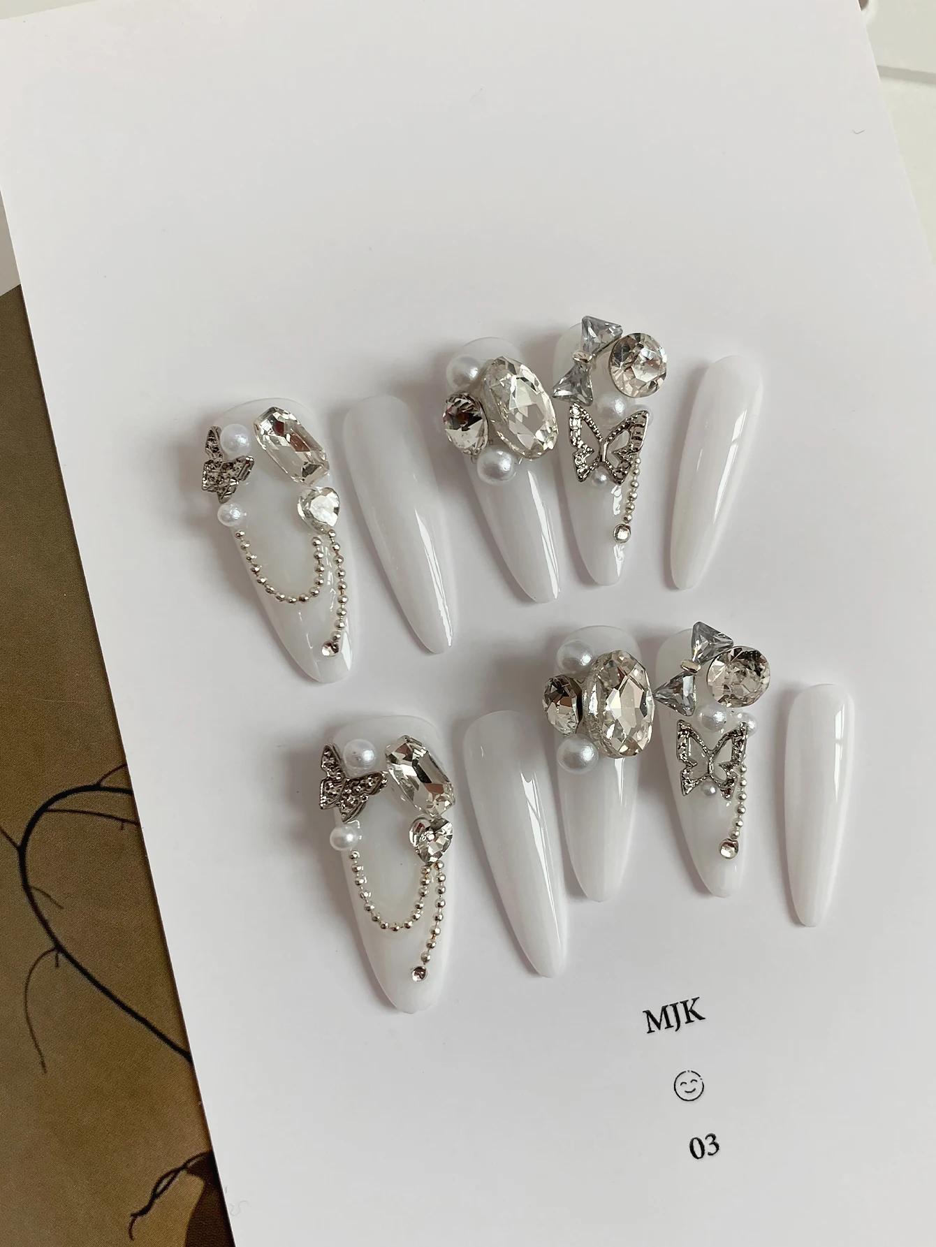Elegant White Press On Nails,L - огляд і ціна Nail Art Press On