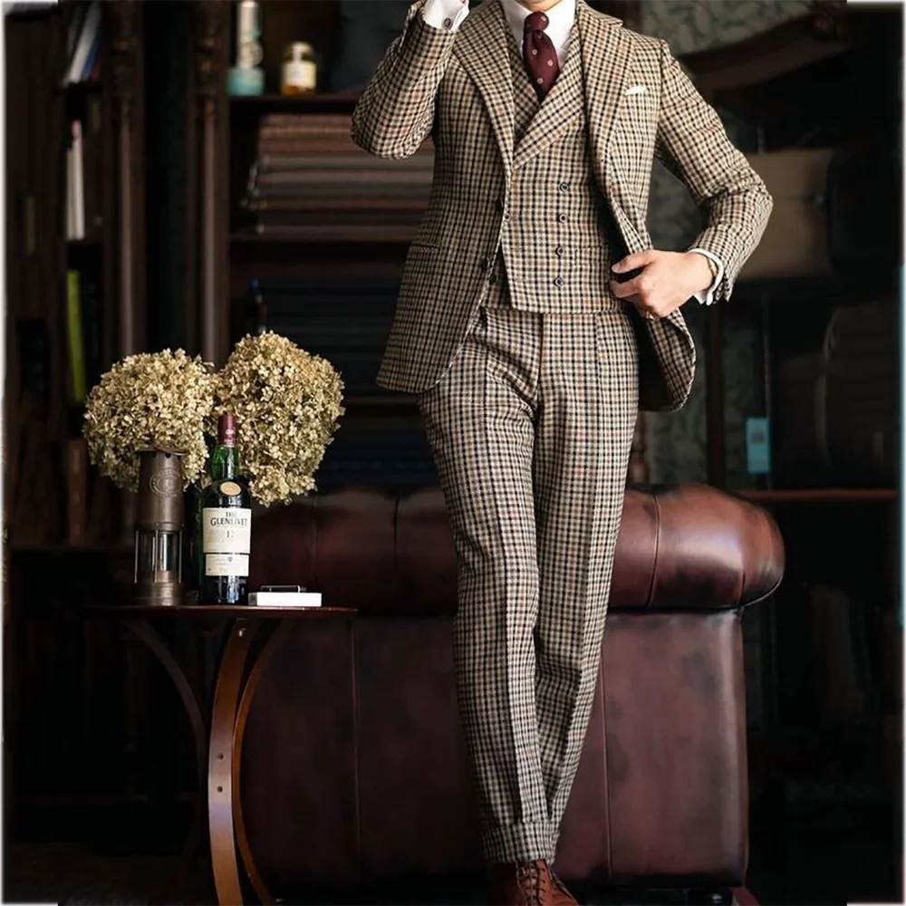 بدلة رجالية فاخرة عالية الجودة لحفلات الزفاف ثلاث قطع بقصة ضيقة وطية صدر السترة مجموعة ملابس رجالية واحدة الصدر (سترة + سترة + بنطلون)