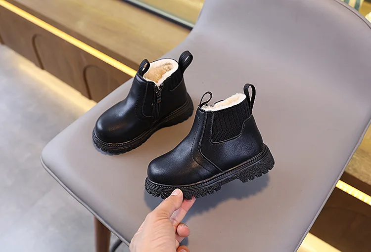 Winterstiefel für Jungen und Mädchen, modische Schneestiefel mit Reißverschluss, flauschig, warm, rutschfest, kurze Stiefel für Kinder, Lederschuhe für Kinder. – Detail 5