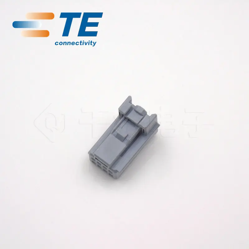 

50PCS 1379659-2 TE / Amp connector spacing 2.2mm rubber shell 8pin original