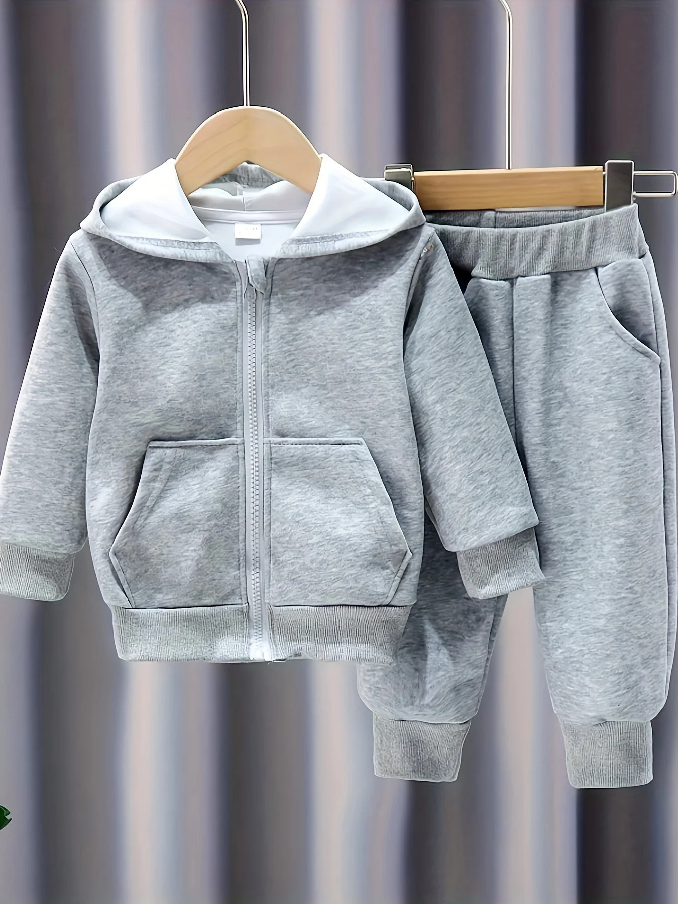 

New boys' and girls' spring and autumn fashion trend solid color zipper Hooded Jacket Boys' and girls' Pants Set