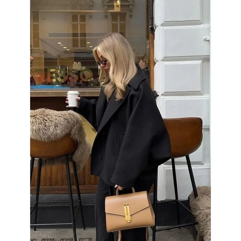 

Ele Woolen Lapel Coat Loose Long Single Bre Fem Outerwear Cleanfit Sle Winter Collection for Middle-aged Women