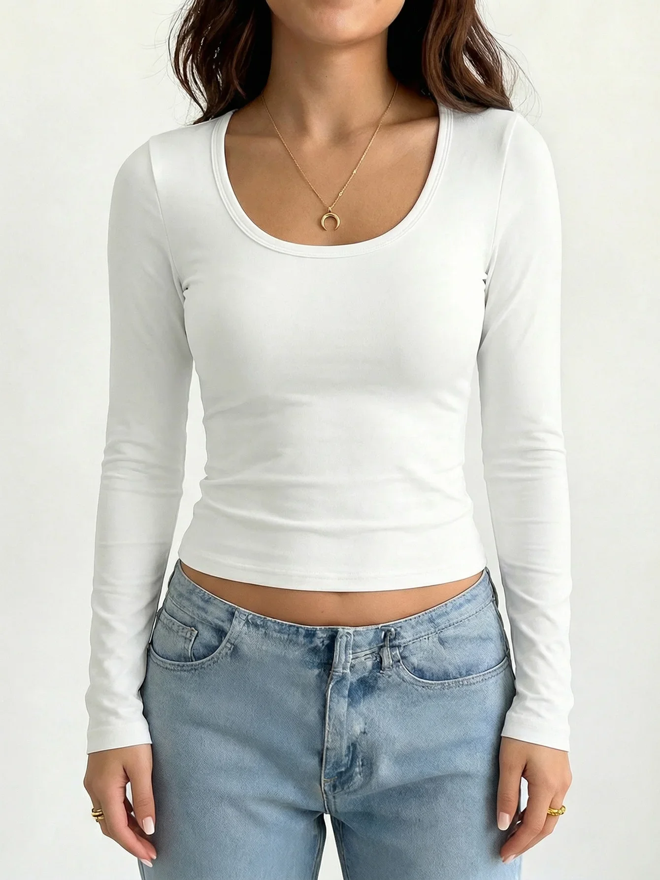 

Белая футболка с квадратным вырезом и длинными рукавами, женская базовая футболка, облегающая, с глубоким вырезом на груди