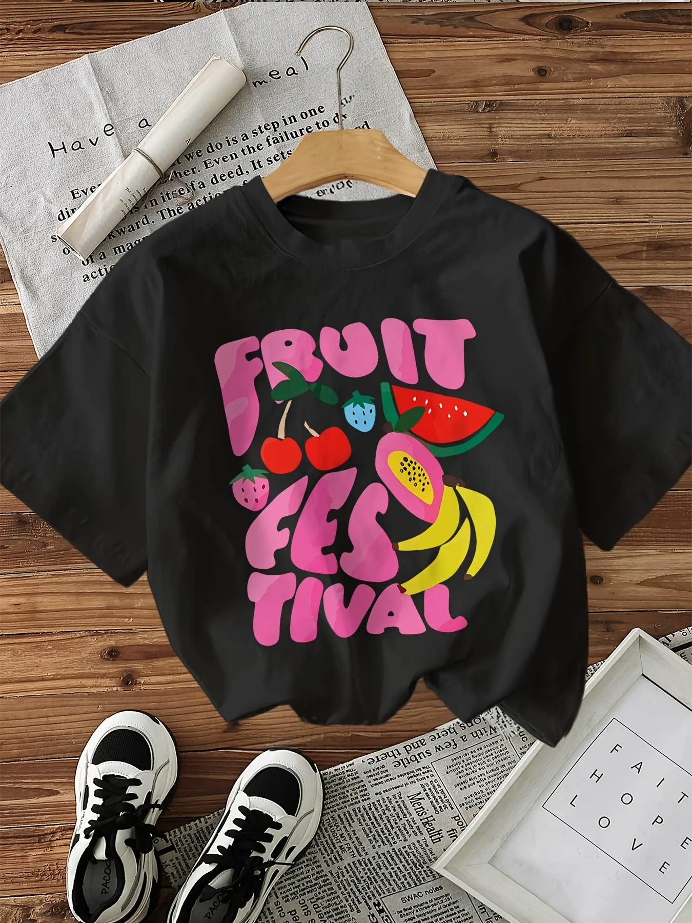 Women's Fruit Graphic Print T-Shirt Short Sleeve Crew Neck Casual with Vibrant Fruit Illustrations Lettering Comfort Summer Top