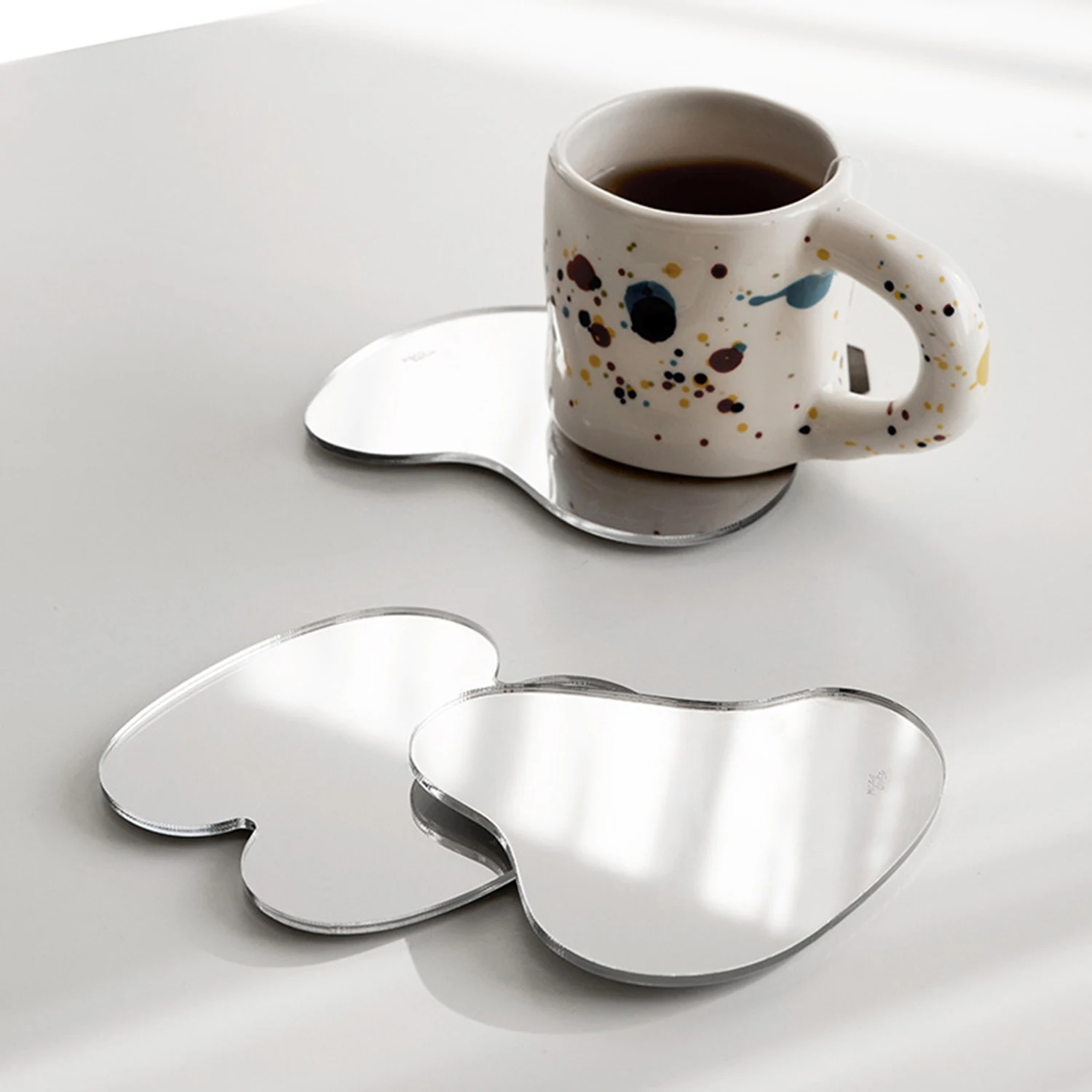 Nordic Ins minimalist acrylic mirror coaster, water cup insulation pad, trendy decoration ornament, coffee shop, home use