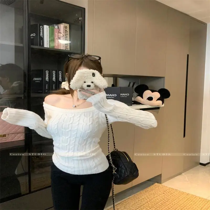 

Вязаный свитер женский осенний, с открытыми плечами, сексуальный, с длинным рукавом, облегающий, белый, утягивающий, базовый топ, женская одежда