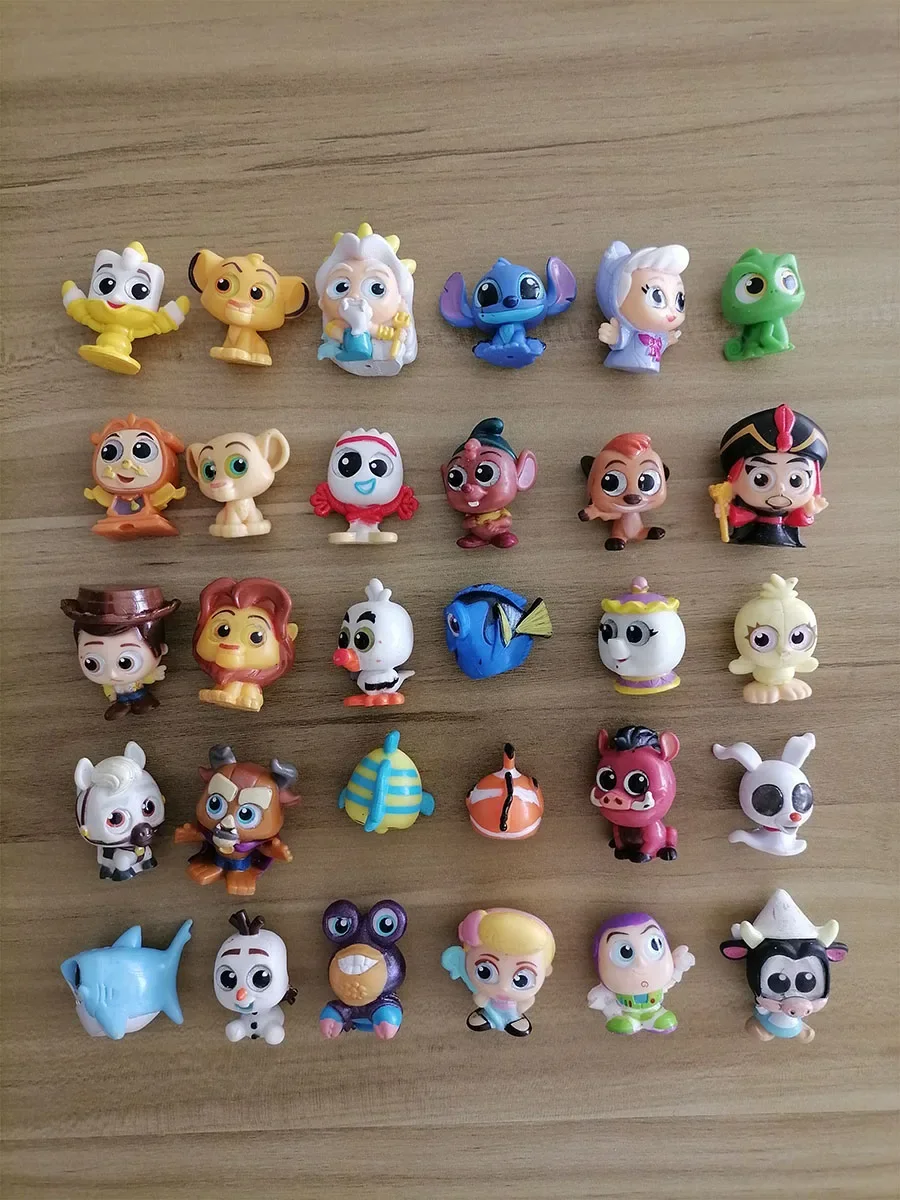 Original Disney Cartoon Figurines Doorables Limited Rare Doll Glass Eyes Figure Collection Cinderella Mickey Mouse Toy Story