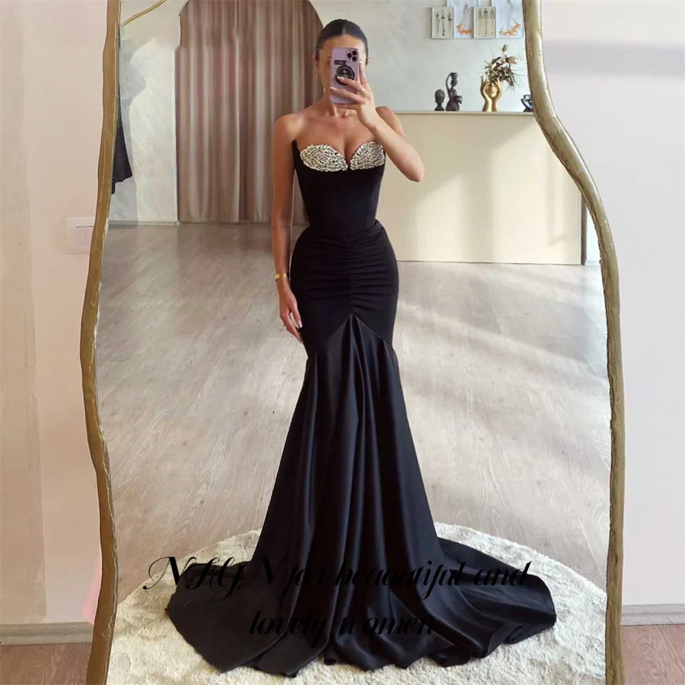 

NFYN Simple Beading Black Evening Dress Strapless Satin Appliques Party Dress Gown Pleat Mermaid Party Dresses Gown Customized