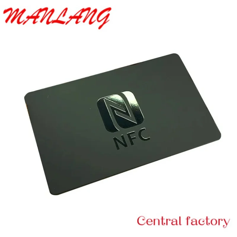 Custom  Hi Qlity 13.56hz Plast Pvc Rfid N N- 213/215/216 atte Bla Card for Social edia Busins