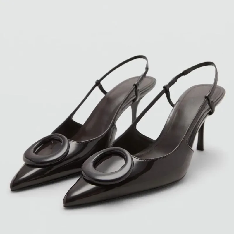 

Luxury Patent Leather Designer High Heels Women Round Clasp Decoration Pointed Toe Heeled Sandals Comfort Office Formal Pumps