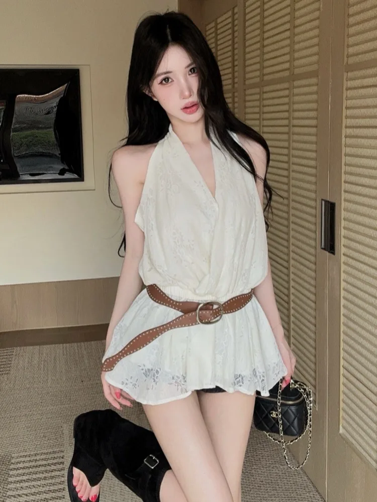 

Retro Hooked Hollow out V-Neck Sleeveless Vest Women's Summer Slimming Elegant Knitted Top City Walk Skin-Friendly Breathable