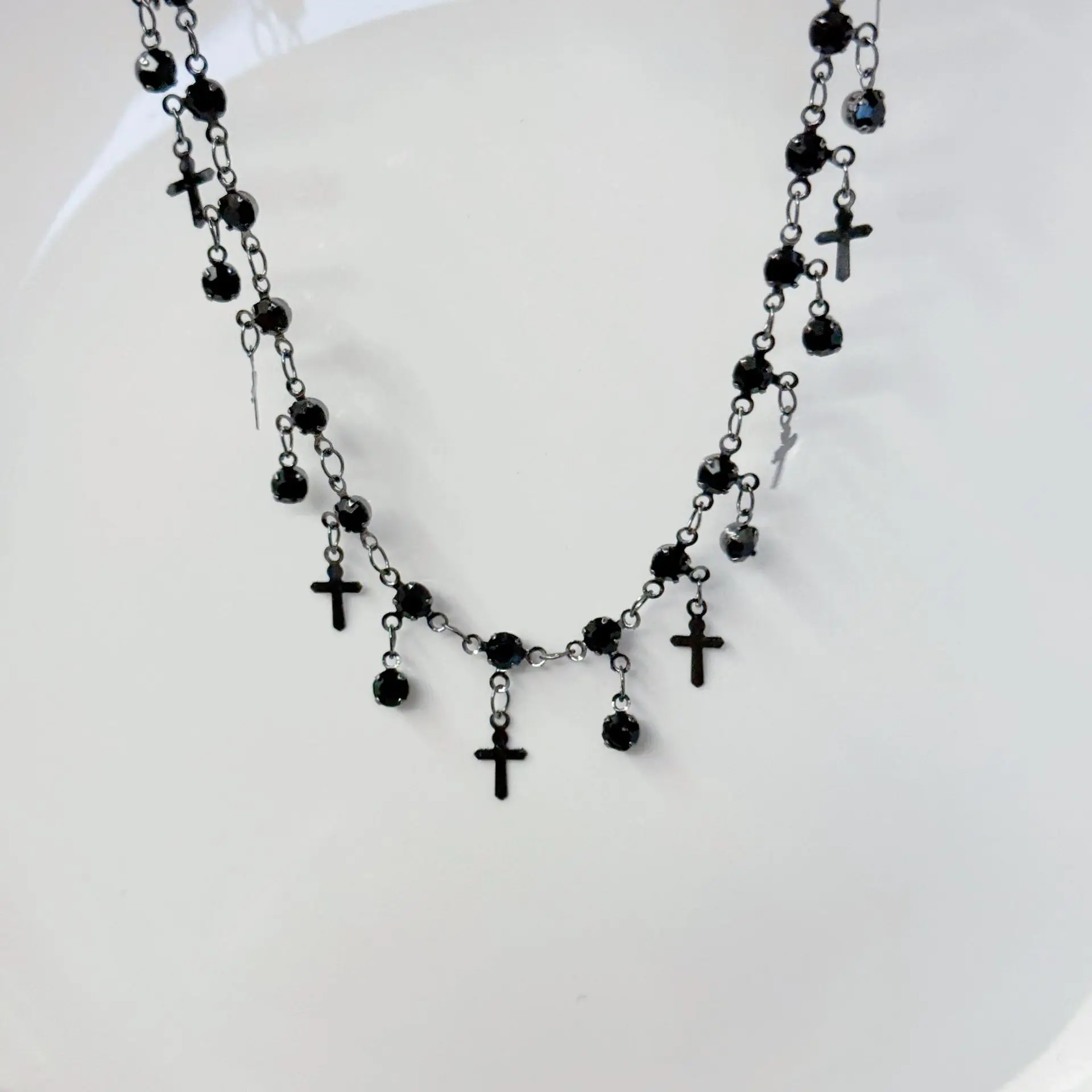 Goth Y2K Black Crystal Metal Cross Pendant Tassel Choker Necklaces For Women Vintage Party Charm Jewelry Accessories