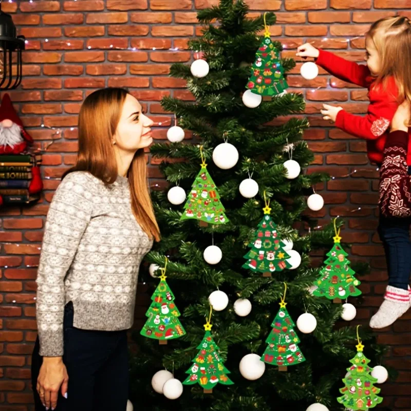 مجموعة أدوات يدوية لشجرة عيد الميلاد مكونة من 24 قطعة تستخدم ملصقات لإنشاء بطاقات العطلات المثالية لحفلات عيد الميلاد ومستلزمات العطلات