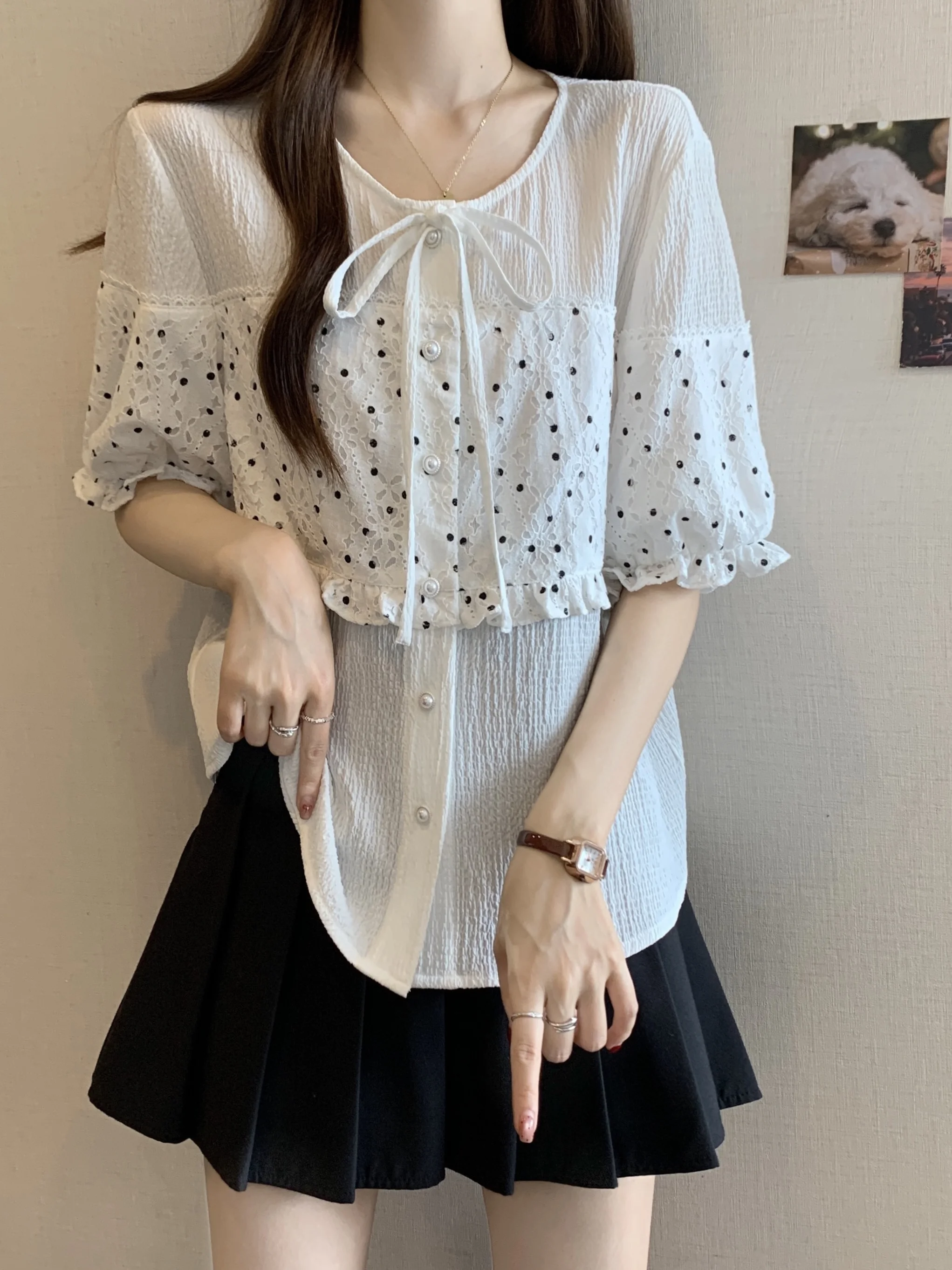 

Женская блузка больших размеров с кружевом и принтом в горошек, с коротким рукавом, летняя, белая, приталенная, для полных женщин