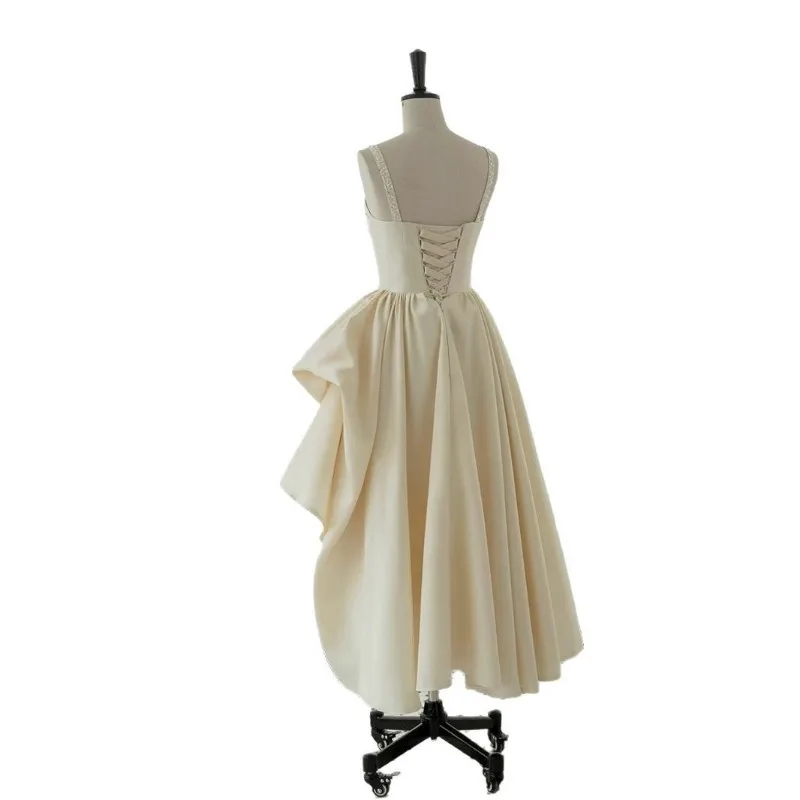 Robe de mariée légère à bretelles françaises, robe du matin, robe de soirée de banquet, photographie de voyage, jupe irrégulière, nouveau Style 2026