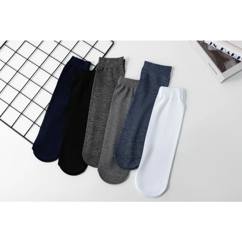 

100pcs Socks Solid Color Women Accessories Versatile Straight Tube Cotton Lightweight Breathable Socks Cute Girl Gift Wholesale
