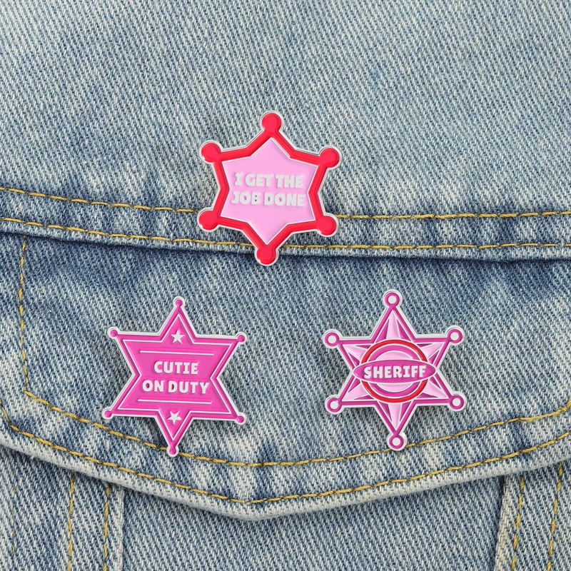 كتي على واجب المينا دبابيس الوردي شريف حصلت على الوظيفة دبابيس التلبيب شارات كاوبوي لعبة مجوهرات هدية للأصدقاء #1