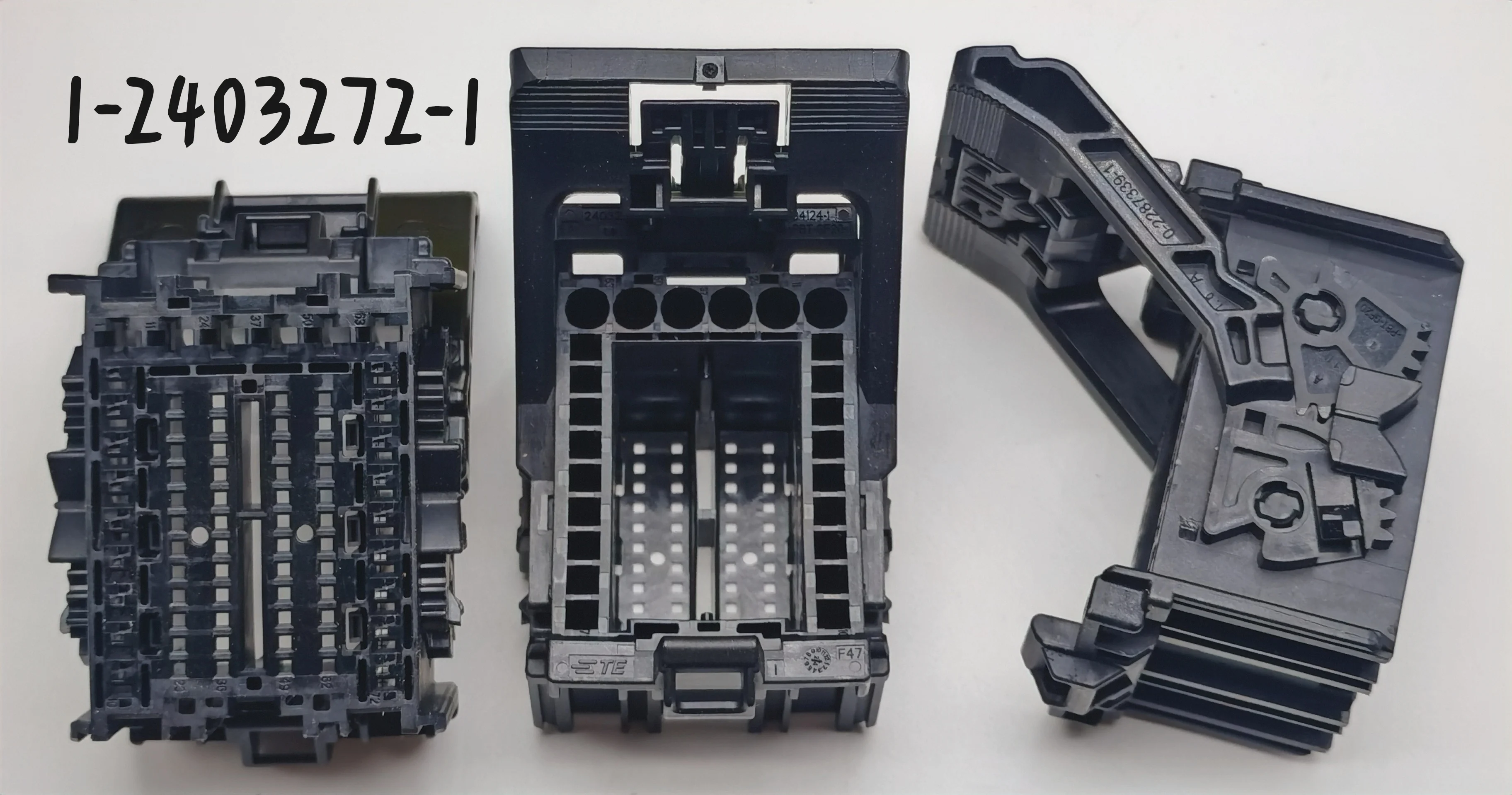 original connector 1-2403272-1 E 72POS, HYBRID, REC HSG ASSY,