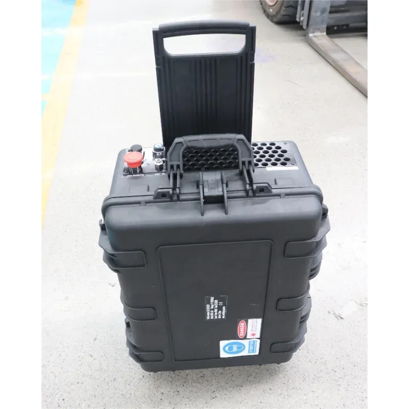 Heiße Sales100w 200w Handheld Tragbare Faserlaser Reinigung Rost Sprühfarbe Maschine