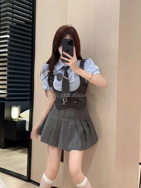 2025 Uniform-Stil JK-Uniform-Set für Damen, Sommer, Puffärmel, Hemd, Weste, Faltenrock, halber Rock, Mode, täglich, 3-teiliges JK-Set