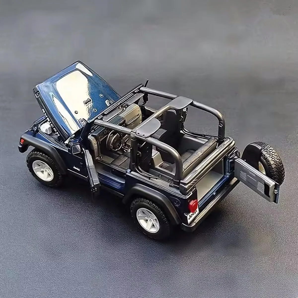 Maisto 1:18 Jeep Wrangler Rubicon coche en miniatura de aleación Diecast Metal vehículos todoterreno modelo de coche colección de simulación juguetes para niños regalo