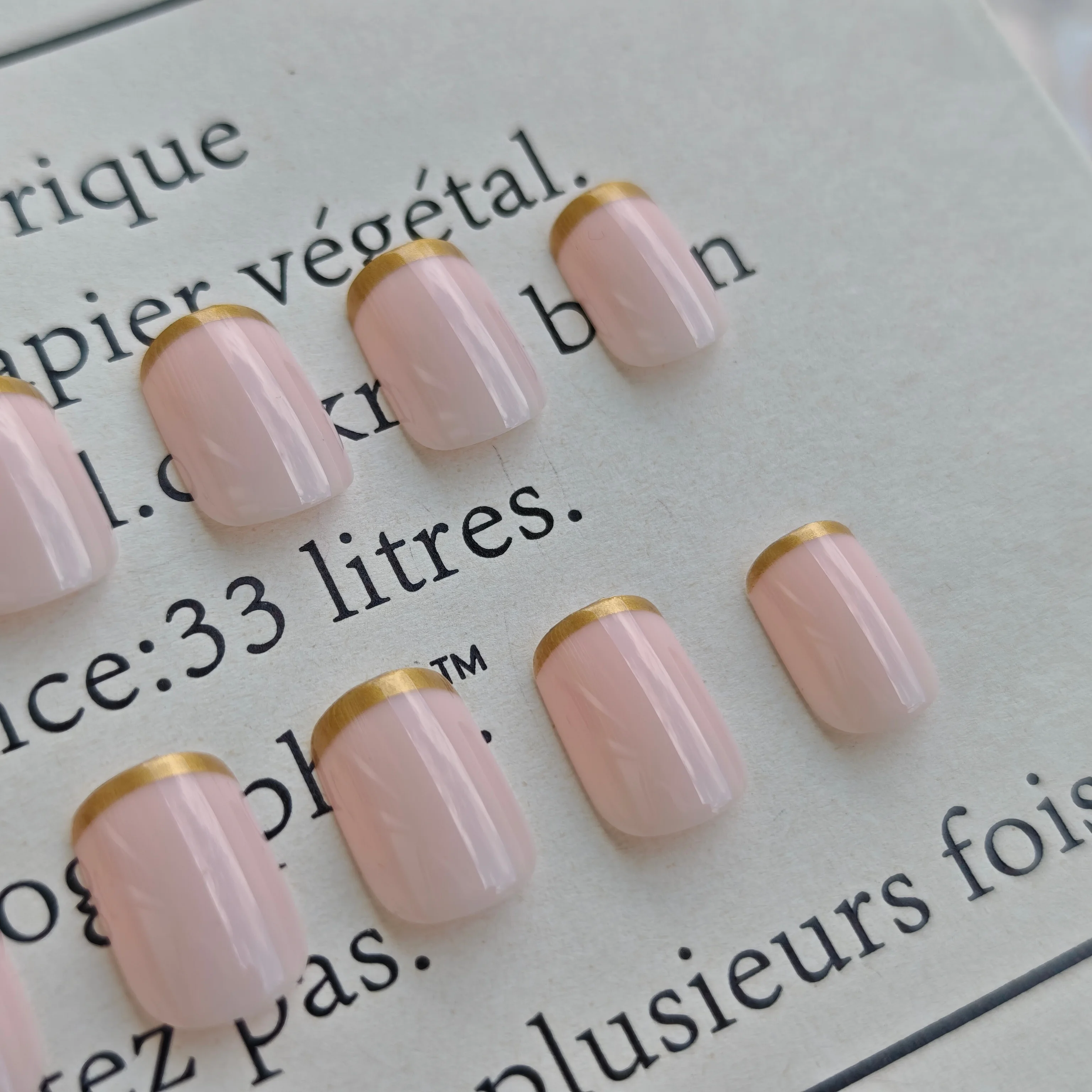 

24pcs Gilded Edge Trim Luxury French Press-On Nails – Classic Square Shape For Effortless Elegance