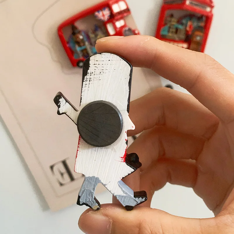 Simpatico magnete da frigorifero in stile britannico 3D, regalo souvenir adesivo magnetico ad alto valore estetico da Internet popolare rosso