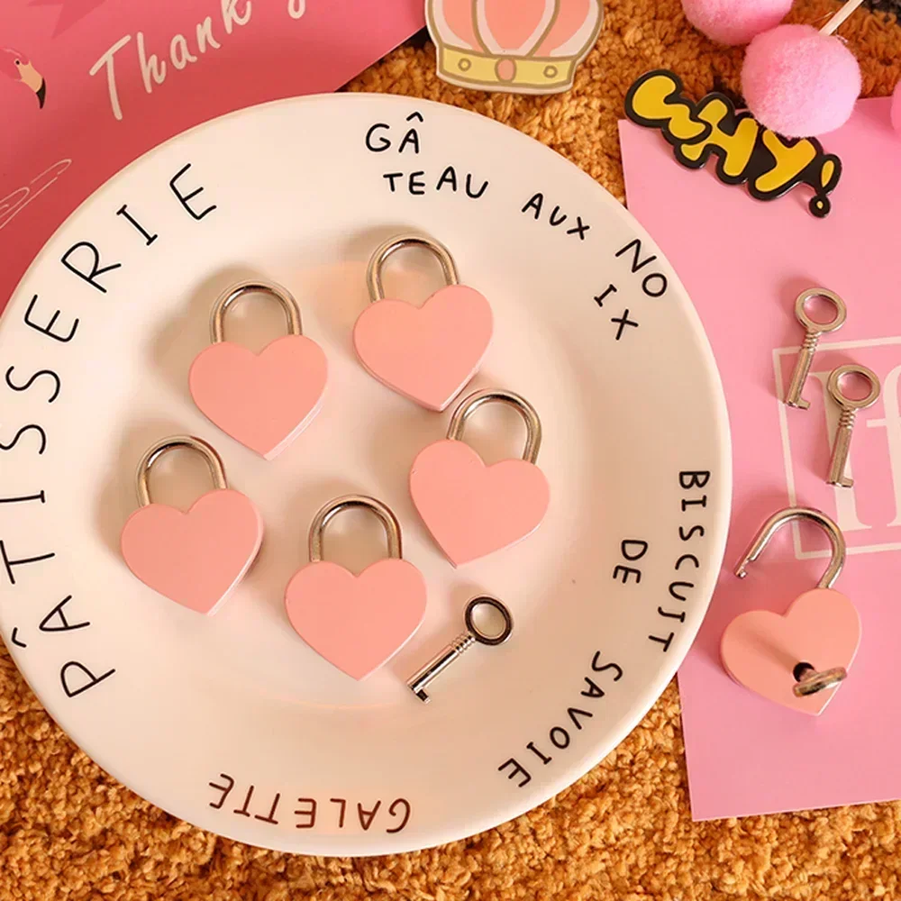 Lovely  Pink Antique Style Heart Shape Padlock Vintage Lock Pink Romantic Lovely Diary Padlocks Key Lock with Key New