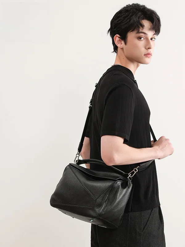 

2025 New Men's Top Layer Cowhide Leather Crossbody Bag Geometric Splicing Lightweight Single oulder Bag Casual Sle