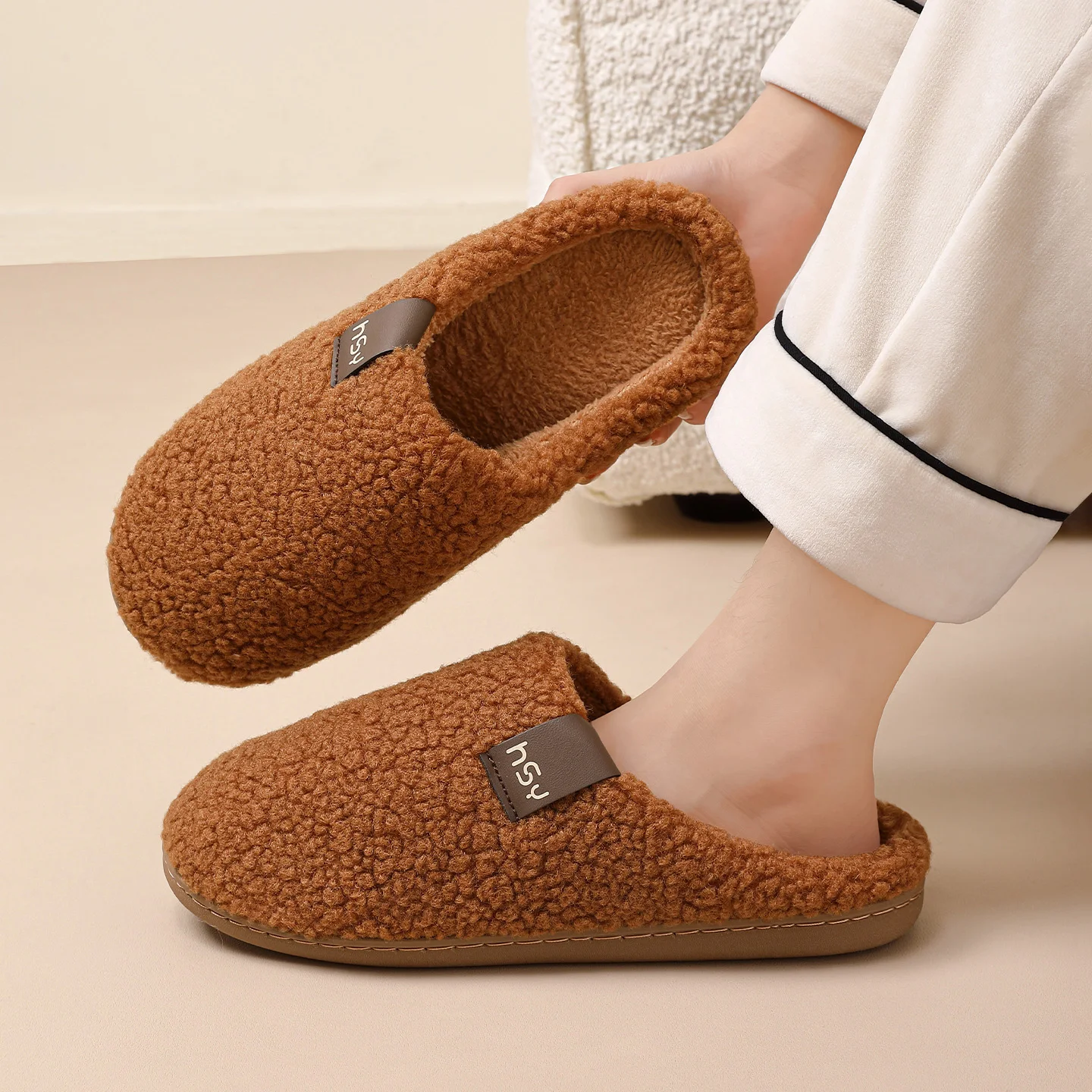 Winterwarme Plüsch-Hausschuhe für Damen und Herren, weiche, dicke Sohle, rutschfest, geräuschlos, für den Innenbereich, Baumwollschuhe, lässige Paar-Schuhe. – Detail 6