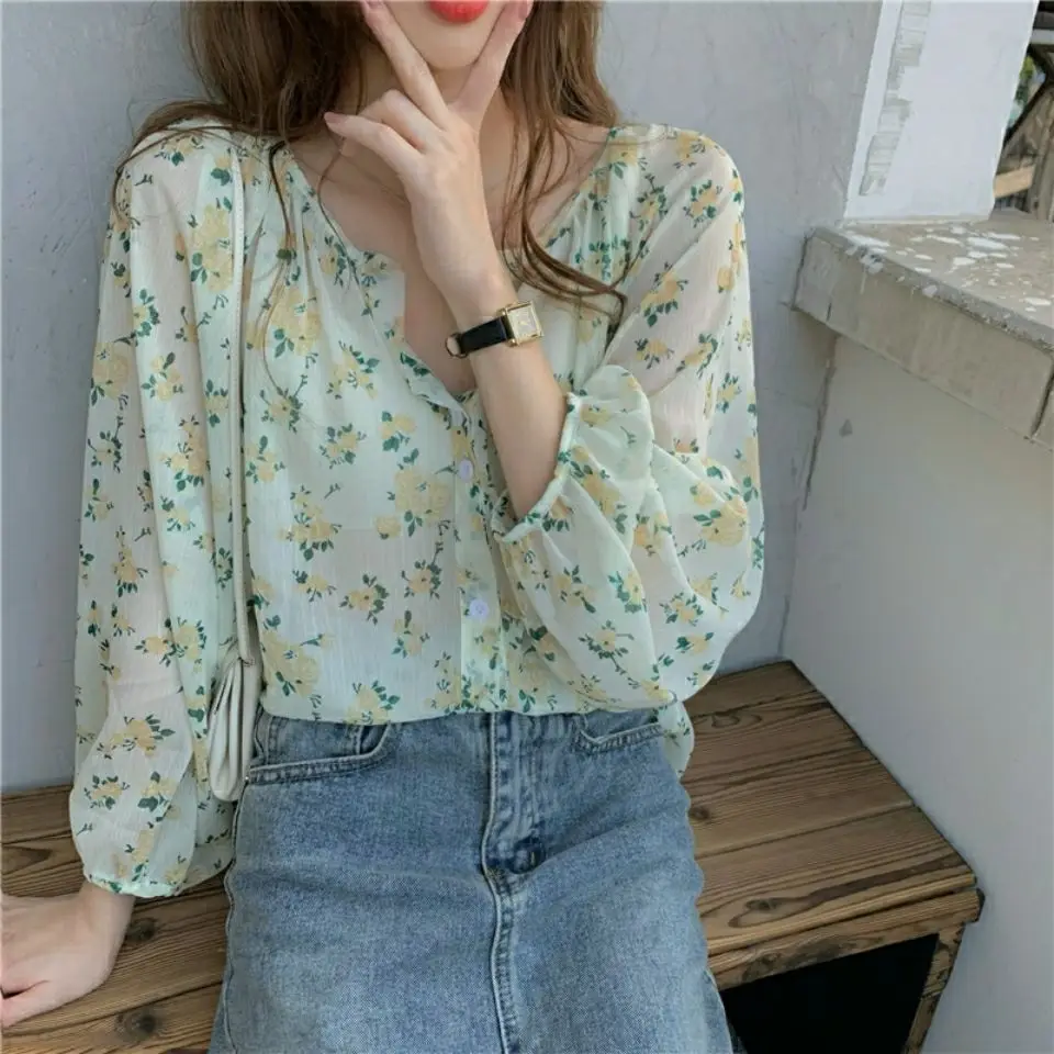 スイートスタイル韓国風フレッシュフローラルプリントシフォンシャツレディースルーズフィット長袖ラウンドネックトップエレガント若々しい秋の新作