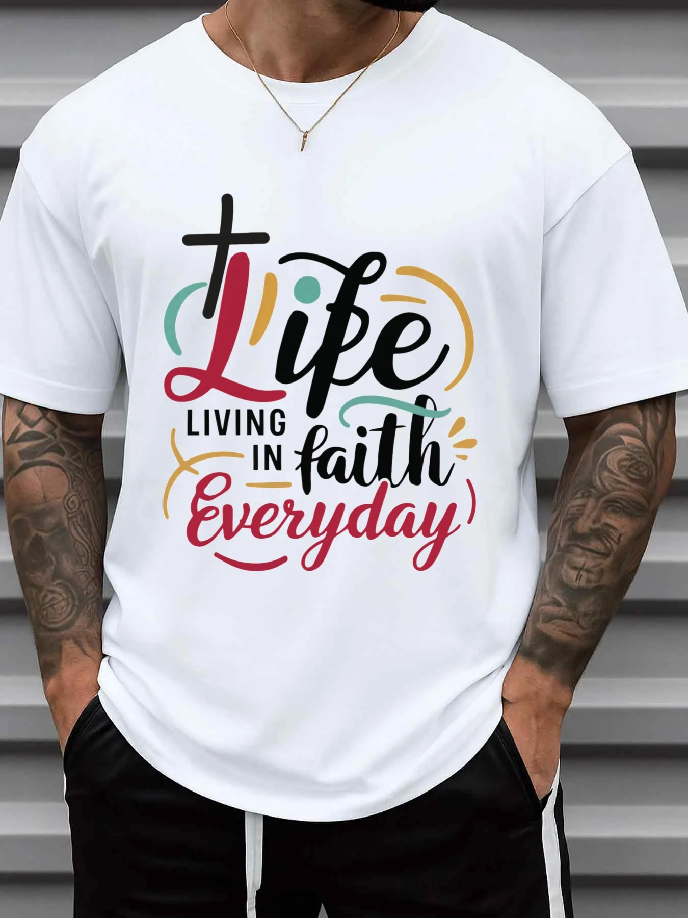 Men's Live Faith Everyday Comfort Graphic T-Shirt - White Vintage Faith Inspirational Print, Multi-Colored Lettering, Soft and Breathable Fabric, All-Season Casual Sportswear, Durable Crew Neck Short-Sleeve T-Shirt, Suitable for Gym, Outdoor Activities