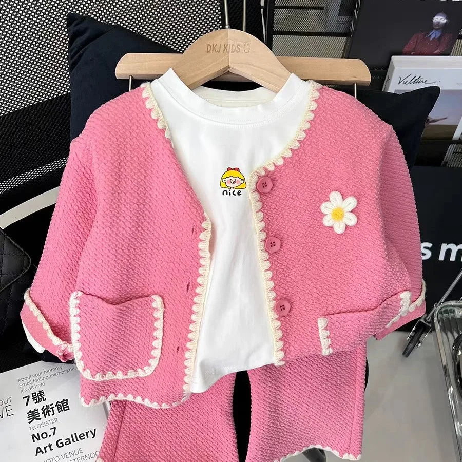 

2024 Girls' Spring And Autumn Children's Clothing Baby Girl Cute Fragrance Flower Cardigan Jacket With Pants Two-Piece Set