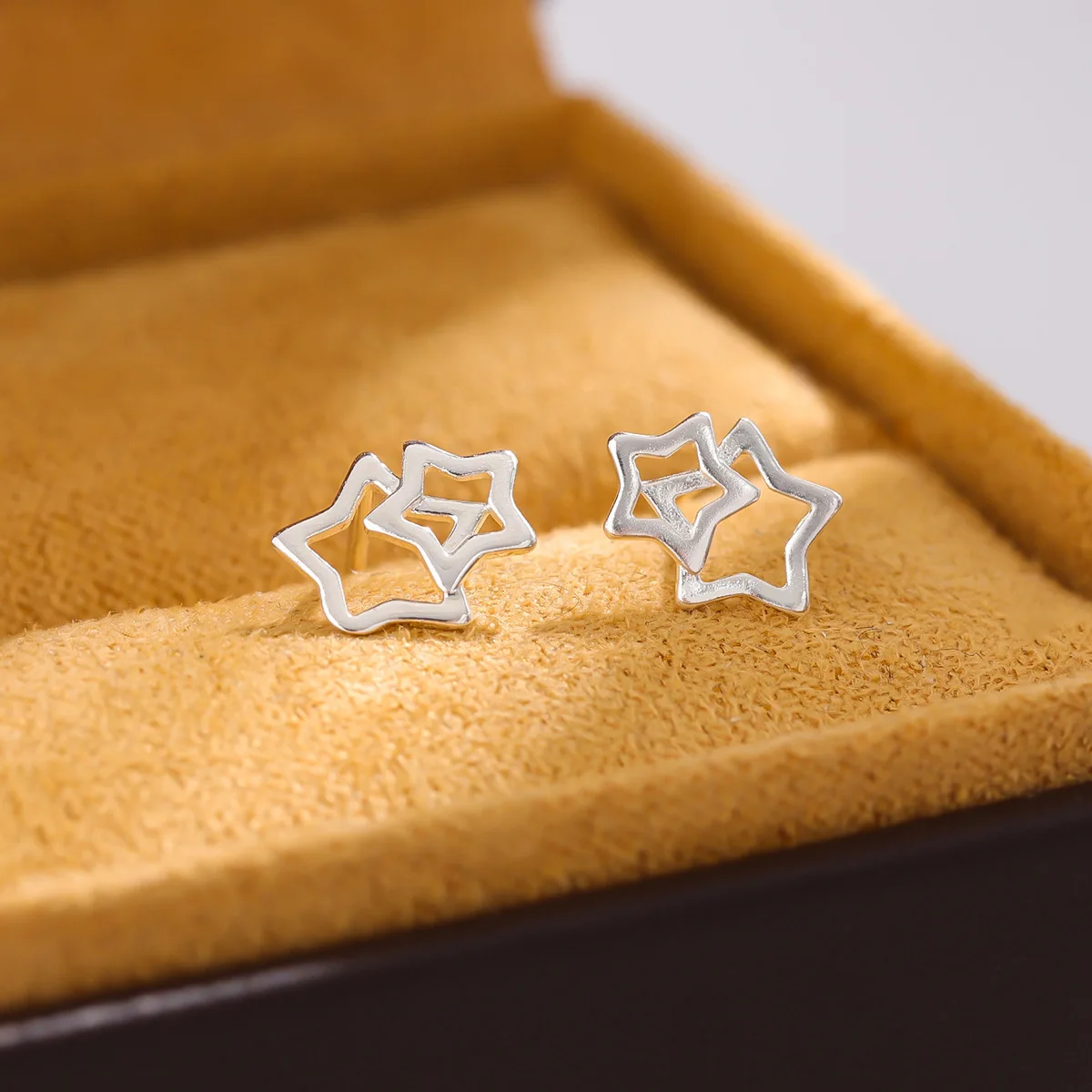 UiniTail new 925 Tibetan Silver Fashion Cute Cute Hollow Double Five pointed Star Simple and Elegant Small Earrings  ED209