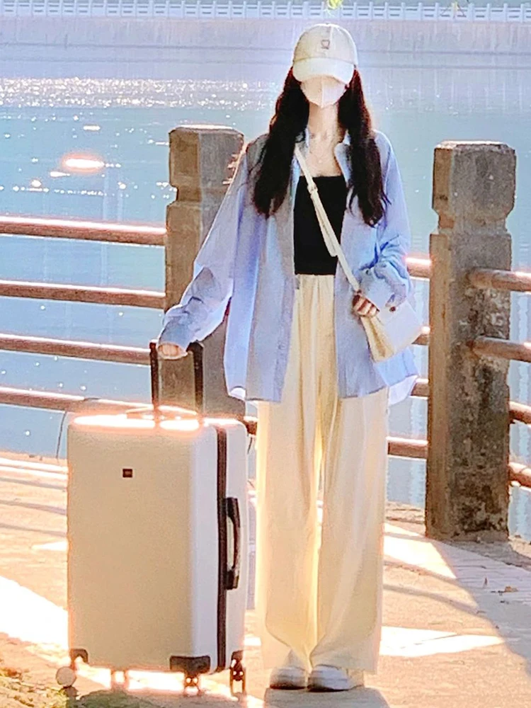 

Женский комплект из двух предметов для ранней осени: футболка и брюки, омолаживающий эффект, уличный стиль, корейская драма, премиум-класс, длинный рукав