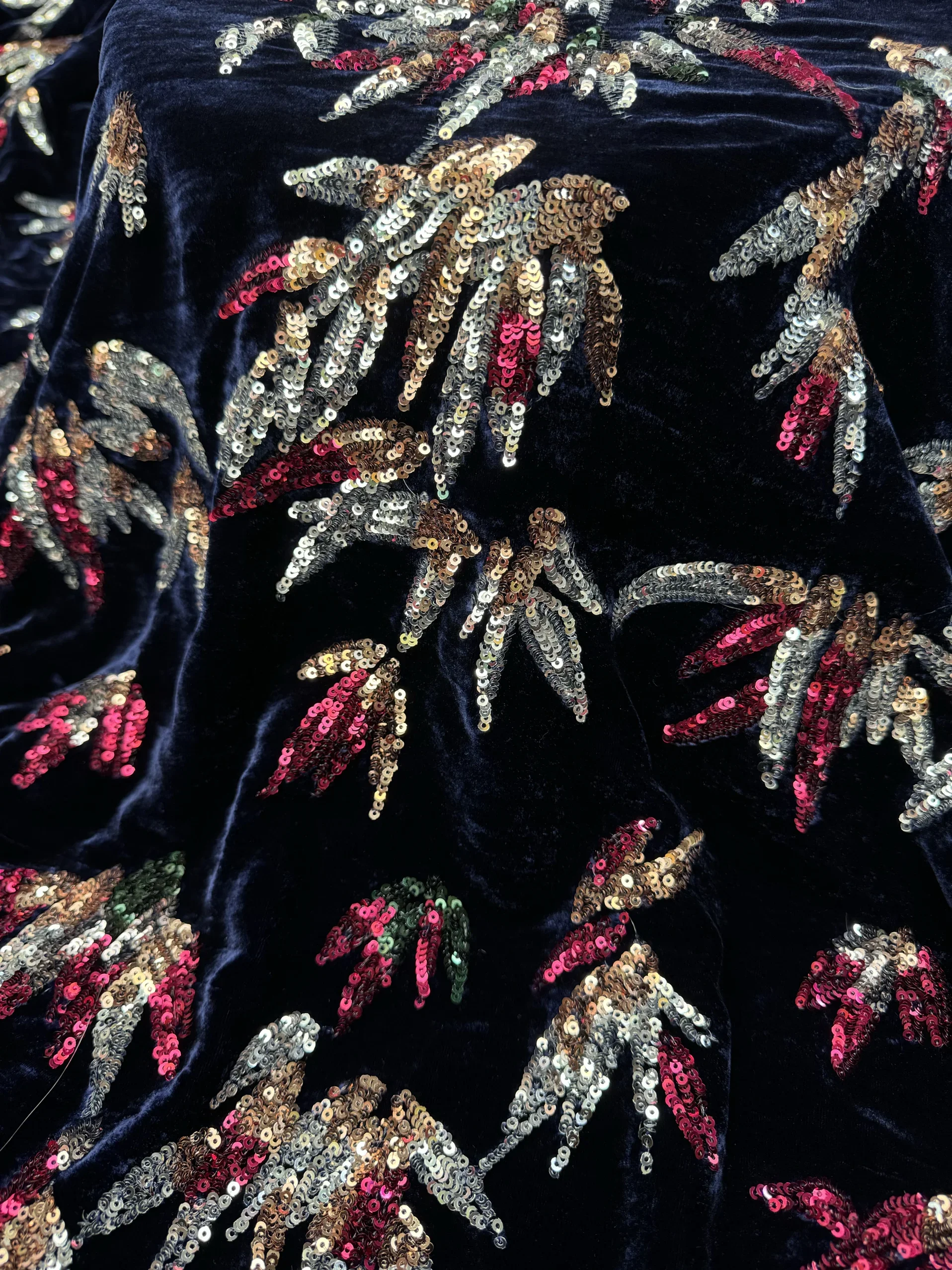 

High quality pearl embroidery silk velvet fabric DIY handmade dress cheongsam vest for autumn and winter fabrics for sewing