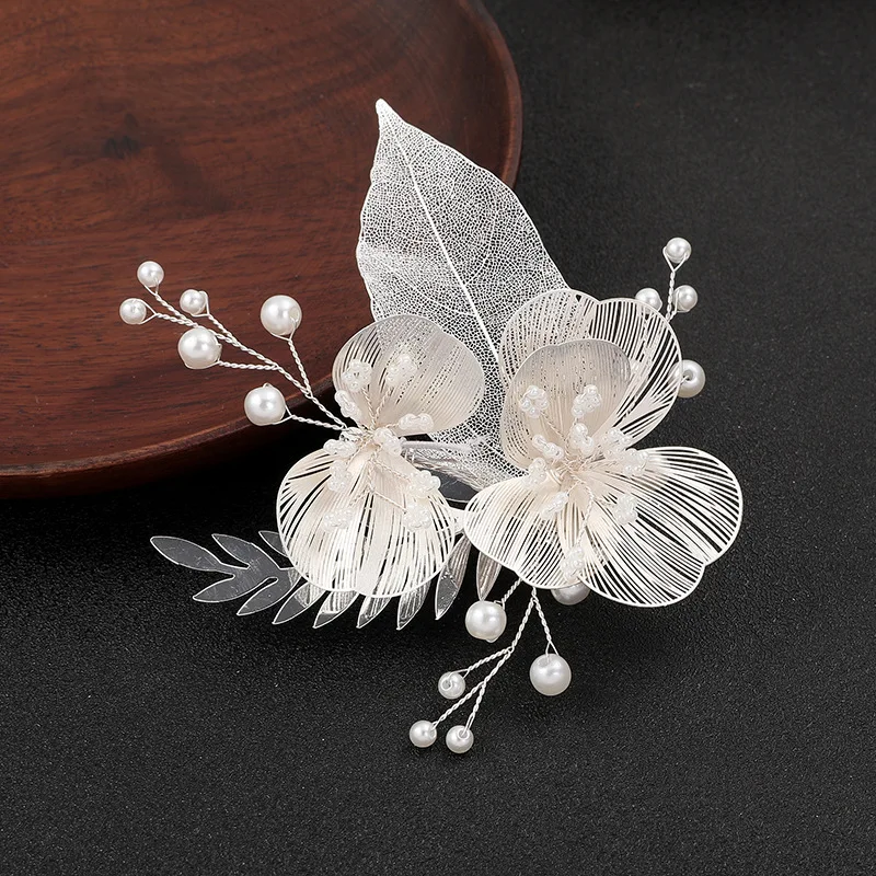 Hair Side Clips for Women Girls Fairy Pearls Leaf Hair Pins and Clips Bride Wedding Hair Jewelry Accessories Decor Headwear 2024