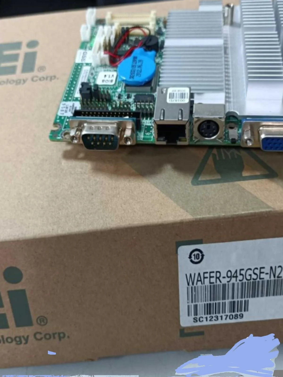 

Материнская плата промышленного управления WAFER-945GSE3-N270-R10