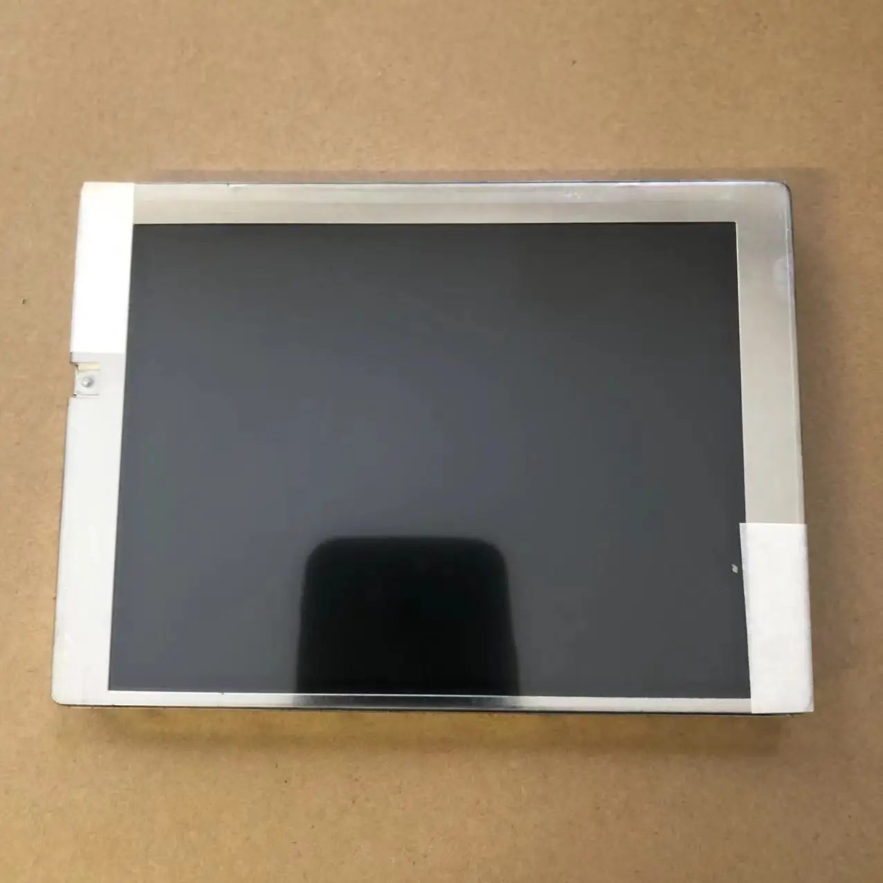

LQ057Q3DG02 LCD Display