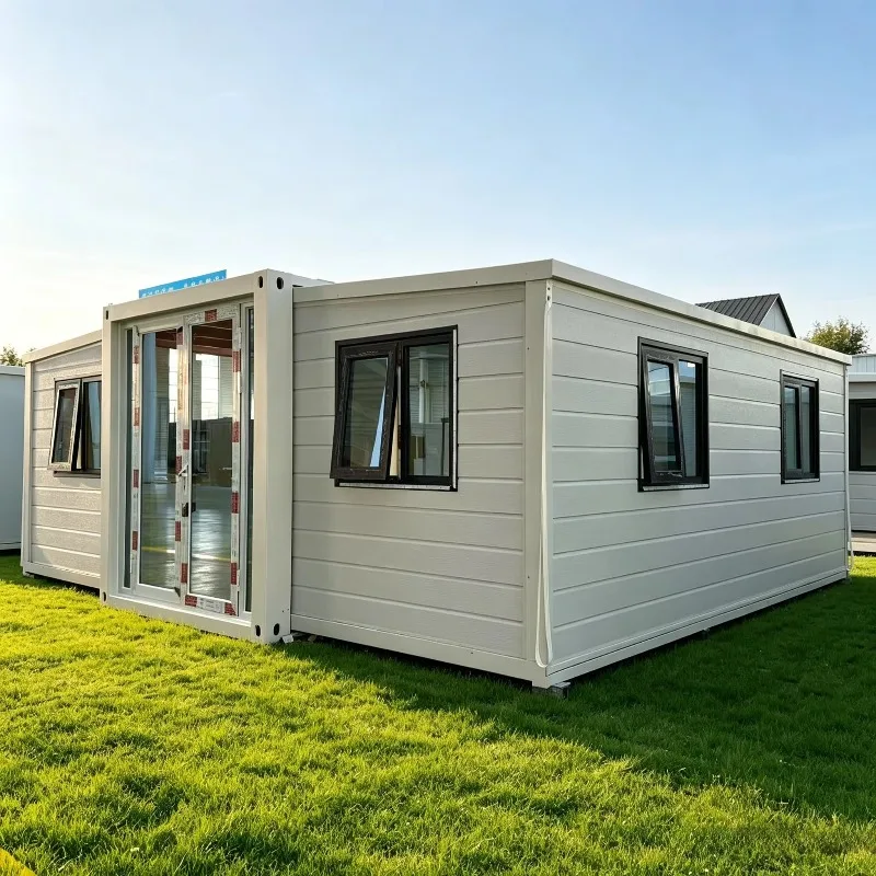 Anti Foldable Prefab House Hot Dip Galvanized Steel Frame Long Service Life Wear Resistant Exterior Portable Container Building