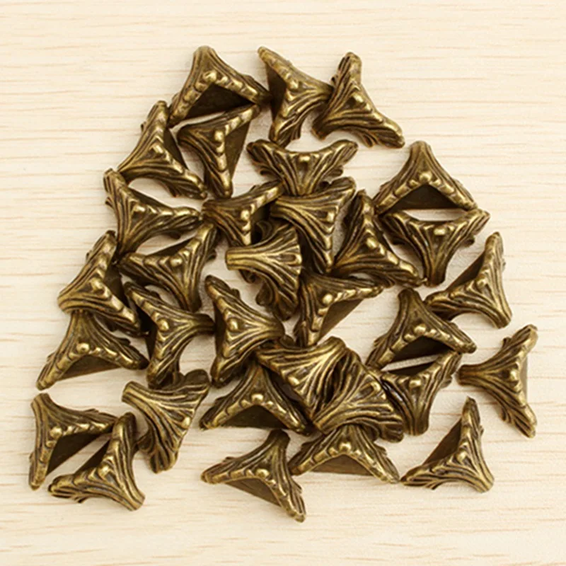 30PCs Box Corner Foot Protector Desk Box Edge Antique Bronze Pattern Carved 19mm x 11mm