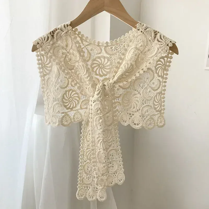 Fake Collars Shawl O-Neck Doll False Collar Shirt Women Hollow Crochet Lace Detachable Collar Half Shirt Faux Col