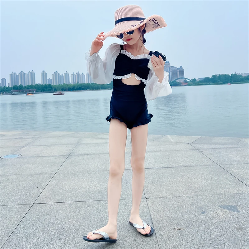 2024 New Girls Swim Wear Korean Sexy Slim Long Sleeved Kids Swimwear Children One Piece Swimsuit Backless Monokini Bathing Suits