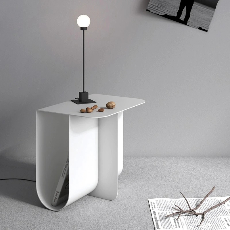 

Minimalist Designer Side Table Modern Luxury Creative Sofa Metal End Table Bedside Cabinet for Bedroom Iron Coffee Table