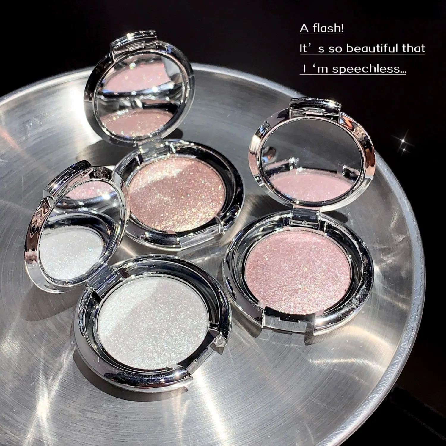 SHAQINUO 3 สี Pearlescent Flashy Face Contour Powder Compact พร้อม Fine Shimmer Highlighter Cream Powder Compact